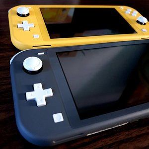 Nintendo Switch Lite - Turquoise 128GB Card